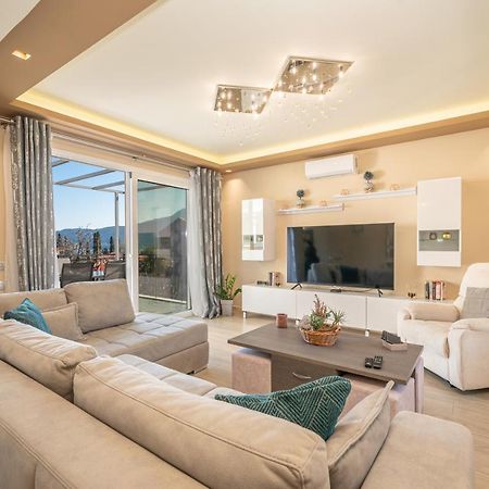 Eleni'S House Apartment Каравомилос Екстериор снимка