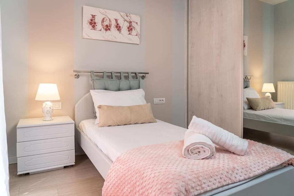 Eleni'S House Apartment Каравомилос Екстериор снимка